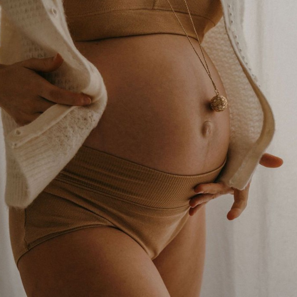 Bola de grossesse : idée cadeau jeune maman
