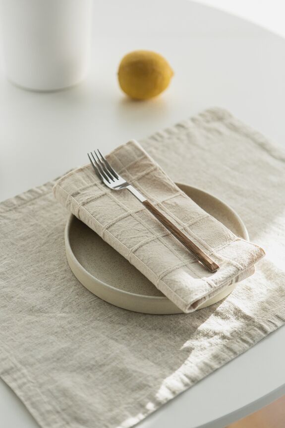 serviettes de table en lin naturel